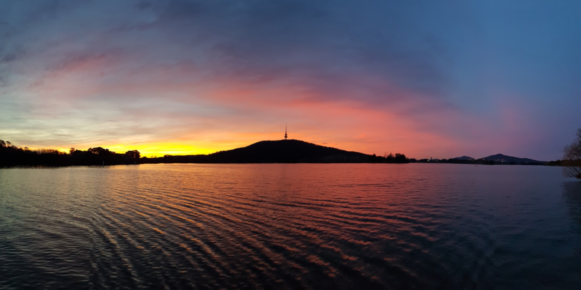 Sunset over Lake Burley Griffin. Credit: Paul Tregoning