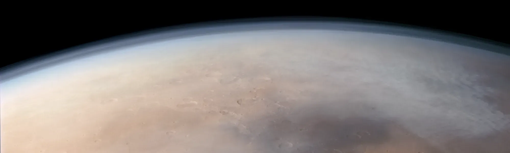 Meteorites and marsquakes hint at an underground ocean of liquid water on the Red Planet