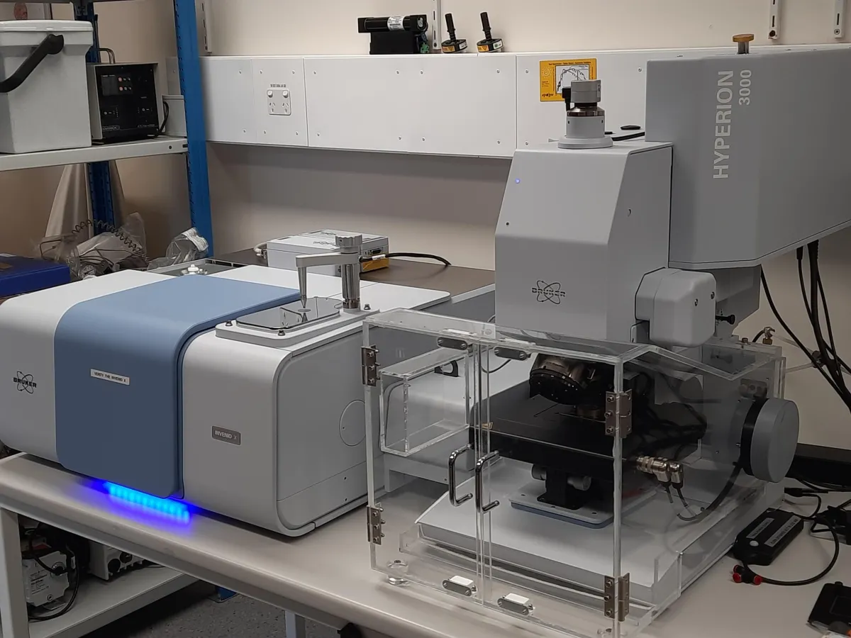 FTIR Spectrometer and microscope