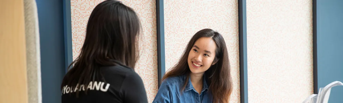Two people having a chat