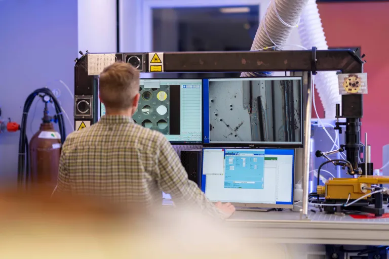 193 nm ArF excimer laser, attached to Q-ICP-MS, QqQ-ICP-MS, and MC-ICP-MS